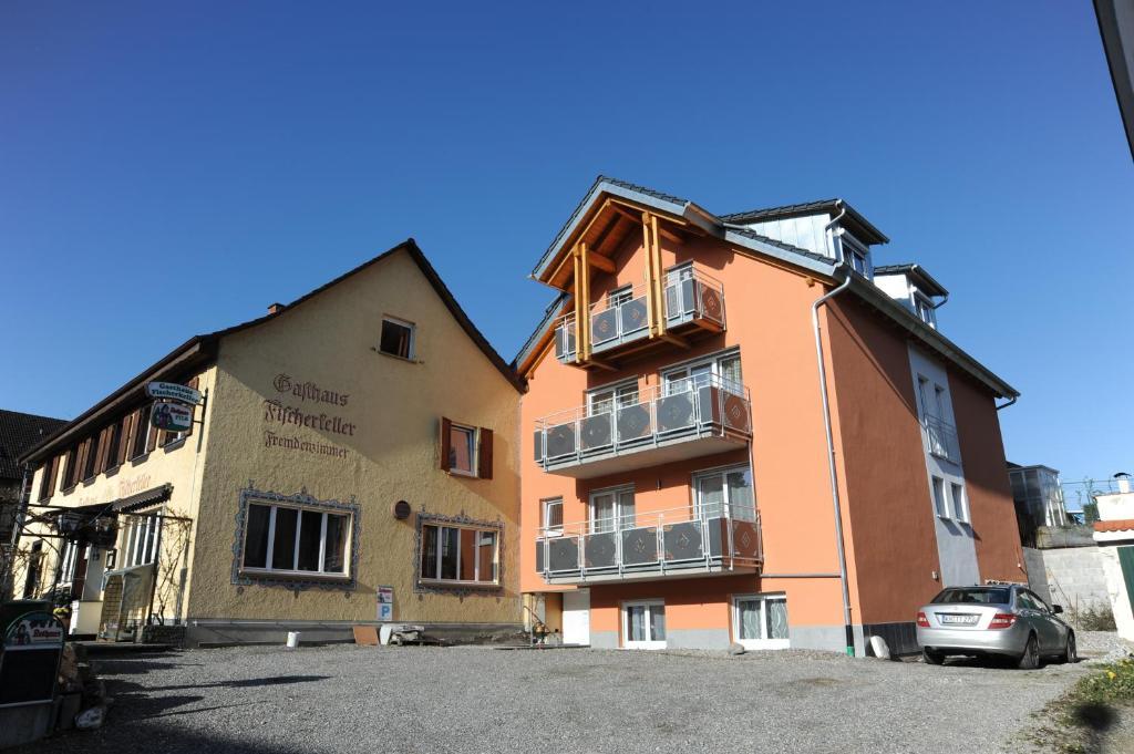 Gasthaus-Pension Fischerkeller Randegg Buitenkant foto