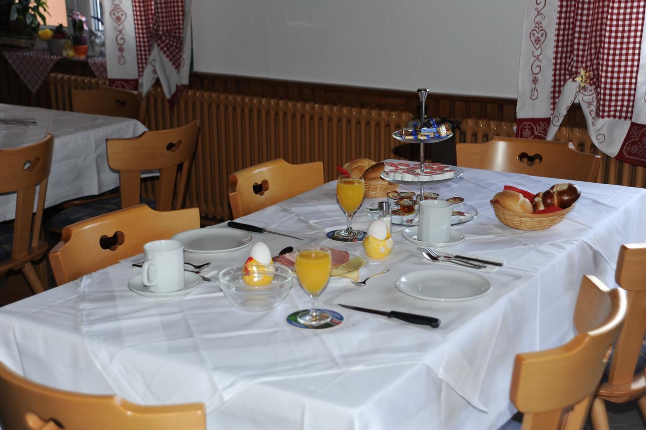 Gasthaus-Pension Fischerkeller Randegg Buitenkant foto